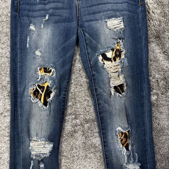 Judy Blue Jeans Sz 1/25 Distressed Leopard Print - Picture 3 of 8